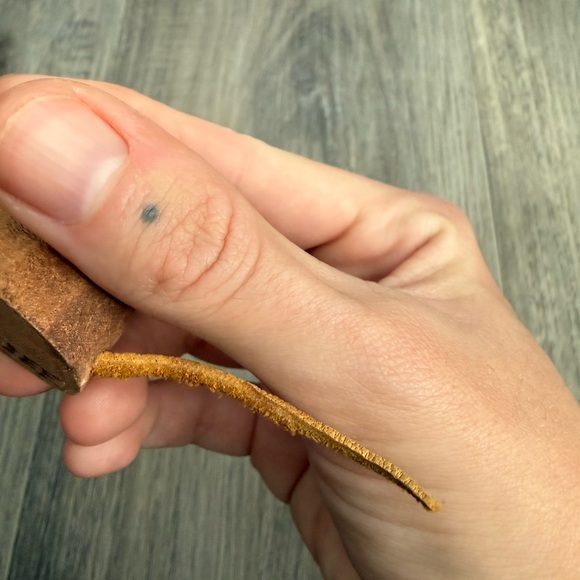 Vintage Brown Wooden Mouse Sculpture - Picture 7 of 16